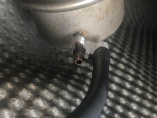 exhaust valve vacuum hose plug I.E. Golf Tee Fix for BMW vehicles - image