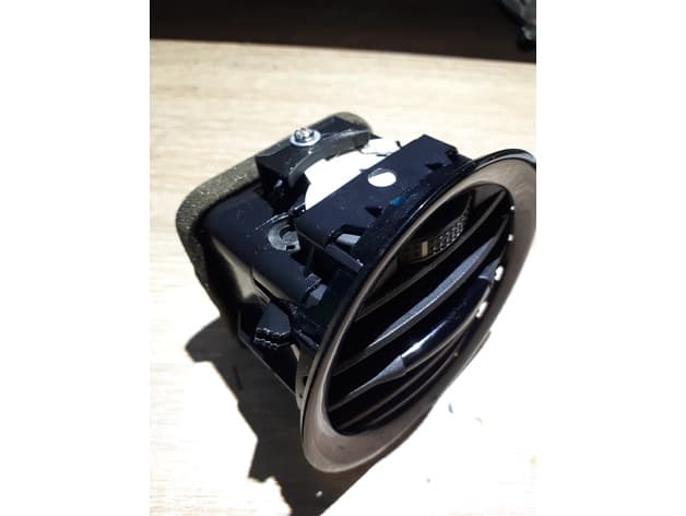 OPEL Corsa vent grill fix - image