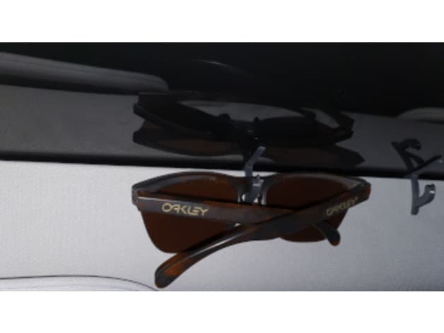 Photo of Tesla model Y 2022 sunglasses hook