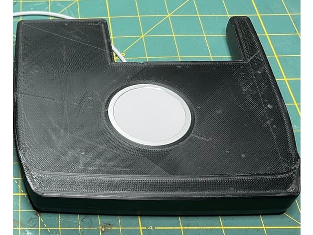 Photo of Honda Civic Gen 10 dashboard cubby Apple Magsafe wireless charger