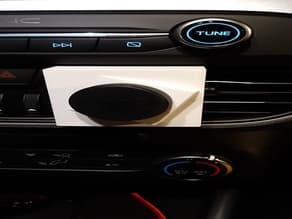 Photo of Ford Focus mobile phone holdder